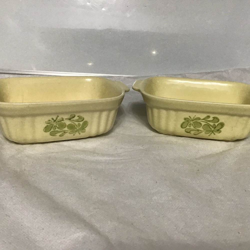 ***2 VINTAGE PFALTZGRAFF/CASSEROLE DISHES- F.T.D.A 1983